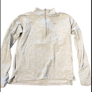 Nike running lightweight 1/4 zip. Size small
